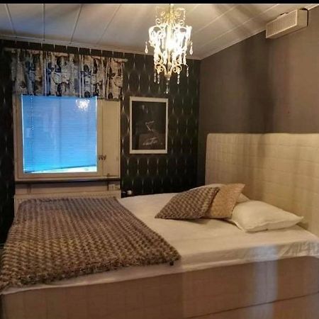 Own Private Room In A Big House! 呂勒奧 外观 照片